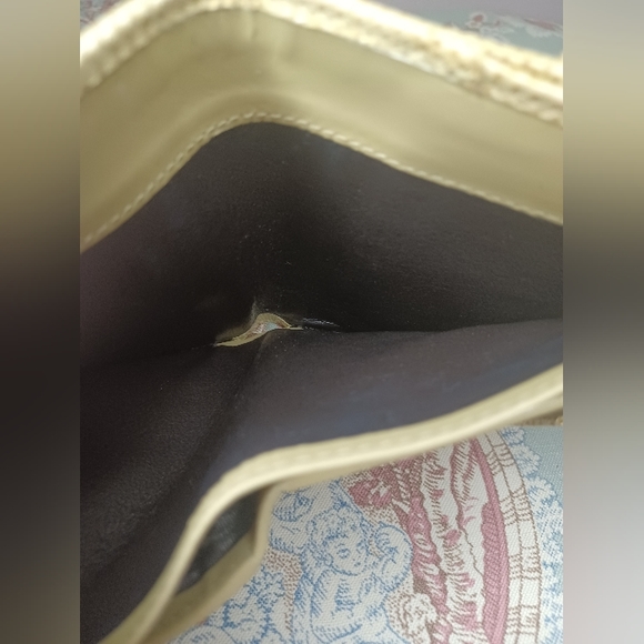 Gucci Bifold GG Marmont Wallet - Picture 11 of 12